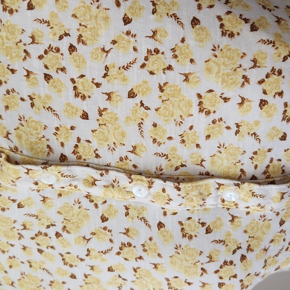 Yellow Rose Long Sleeve Button Down Blouse - Picture 6 of 6
